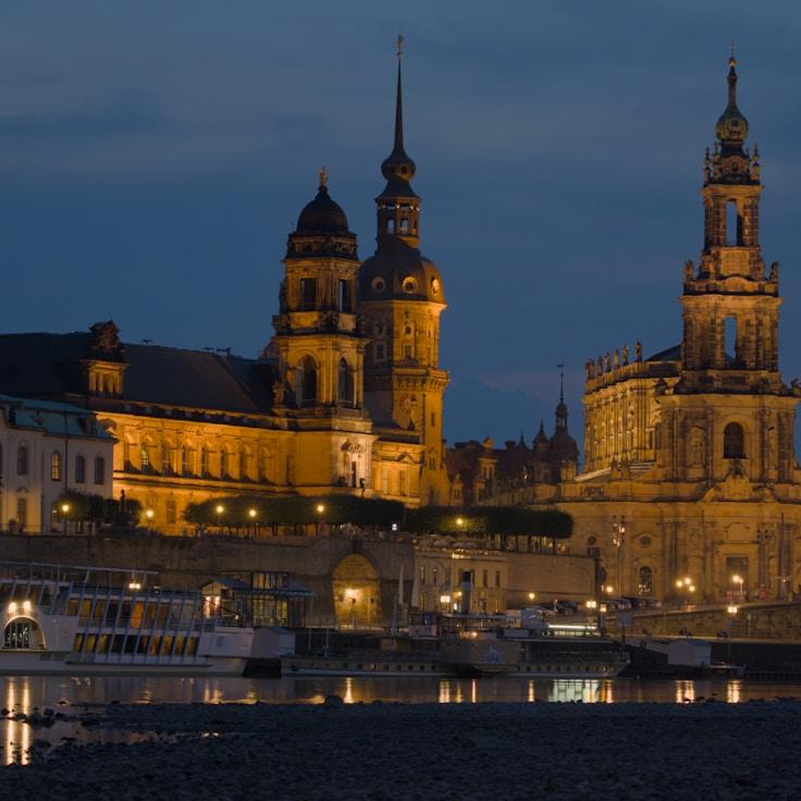 Family terraces and cafés for calm evenings in Lisbon